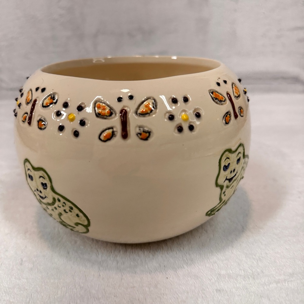 Aboriginal Dot Studio Art Pottery Frog Heart Eyes Butterfly Floral Pot Lily Pads - Picture 10 of 16